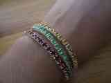 Pulseras de colores.