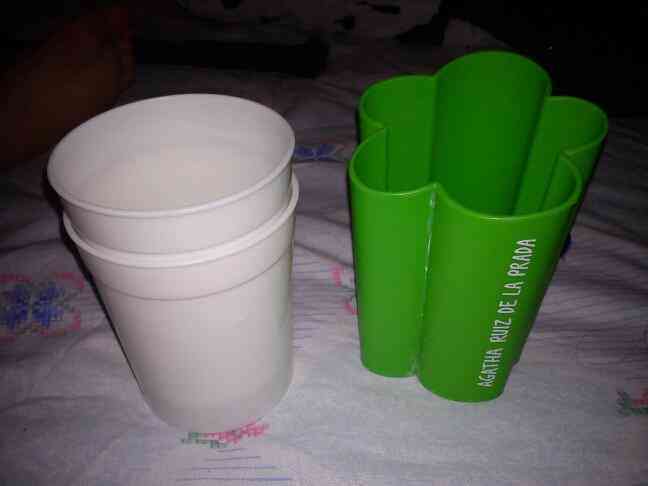 129 vasos de plas