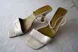 Sandalias de tacón blancas (t42)