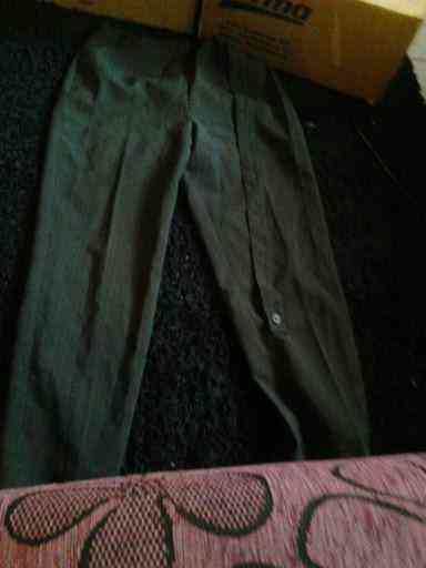 Pantalon gris oscuro