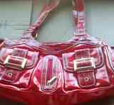 Bolso rojo chica