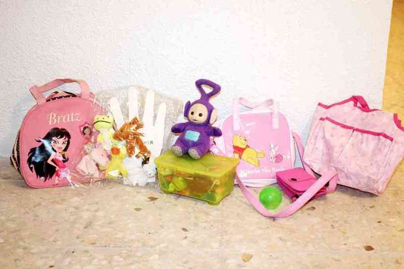 Regalo muñecas, accesorios , y cajas apilables