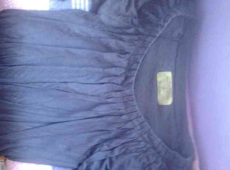 Camisa gris oscuro