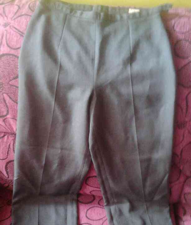 Pantalon gris chica