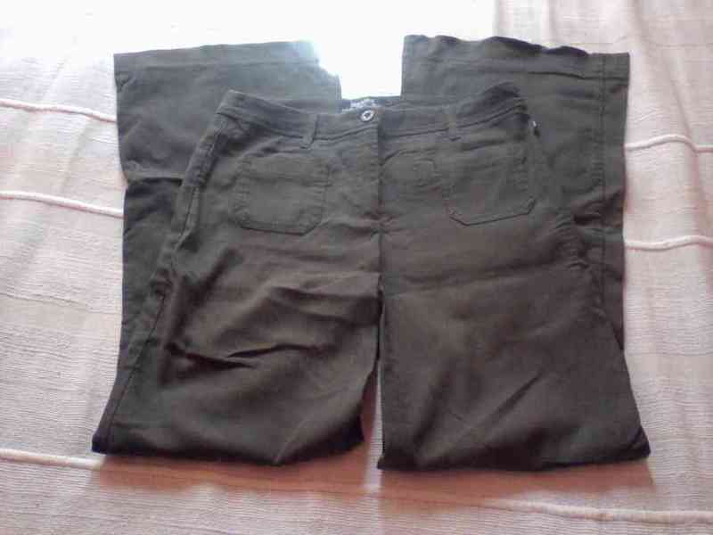 Pantalón verde talla 36