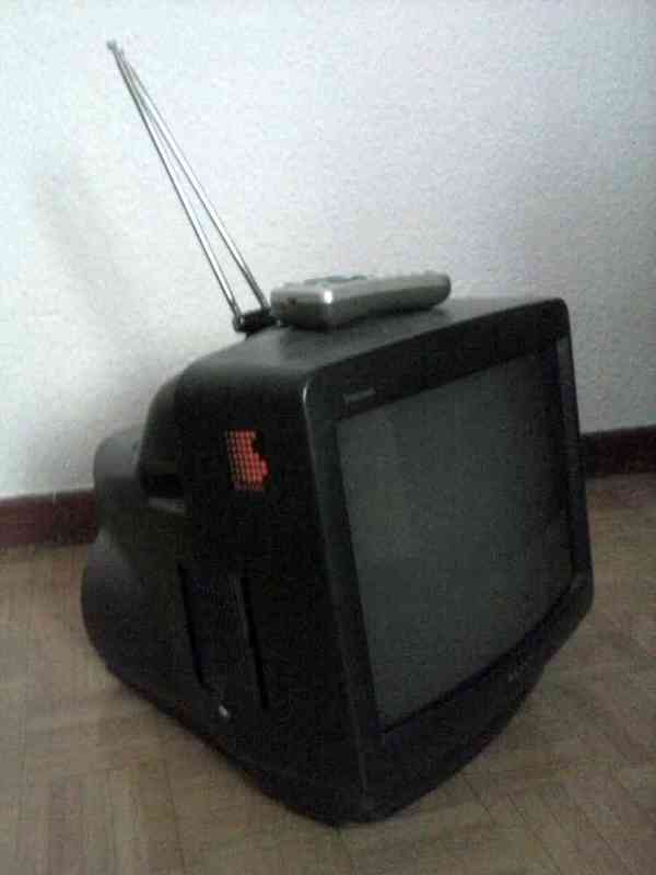 Televisor sony 15"
