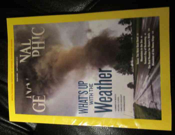 57 revistas de national geographic en ingles