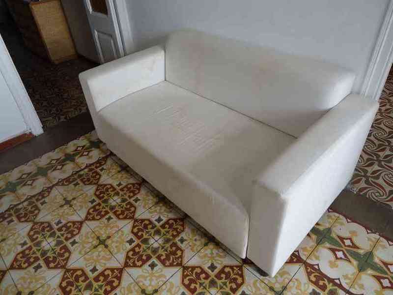 Sofa ikea blanco de 150 cms de ancho