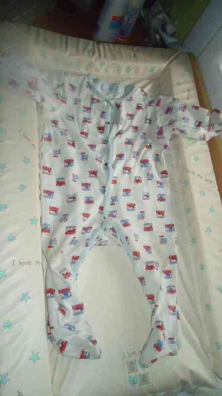 Pijama bl-ro t- 9-12 meses(thays)