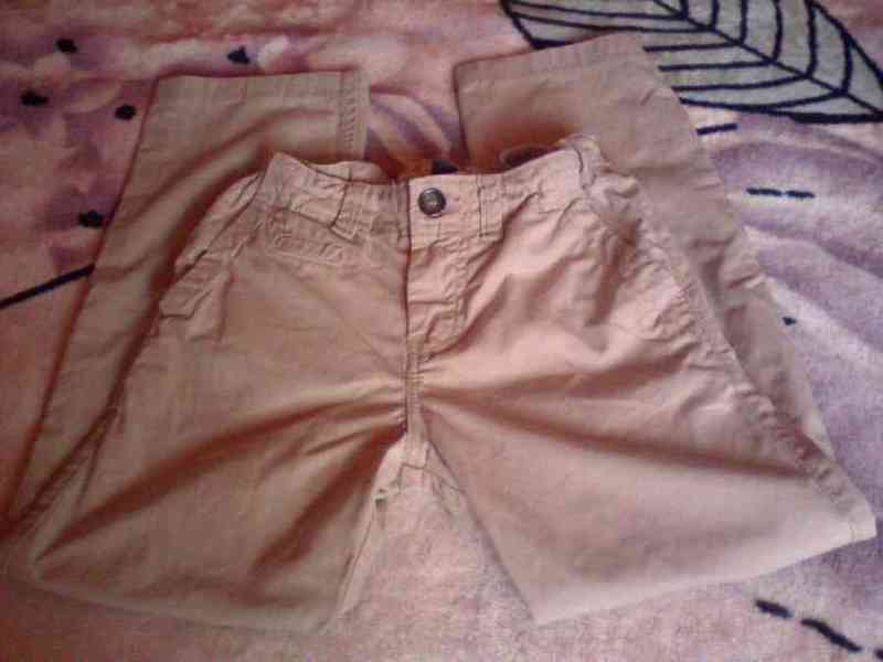 Pantalón beis talla 9-10 años