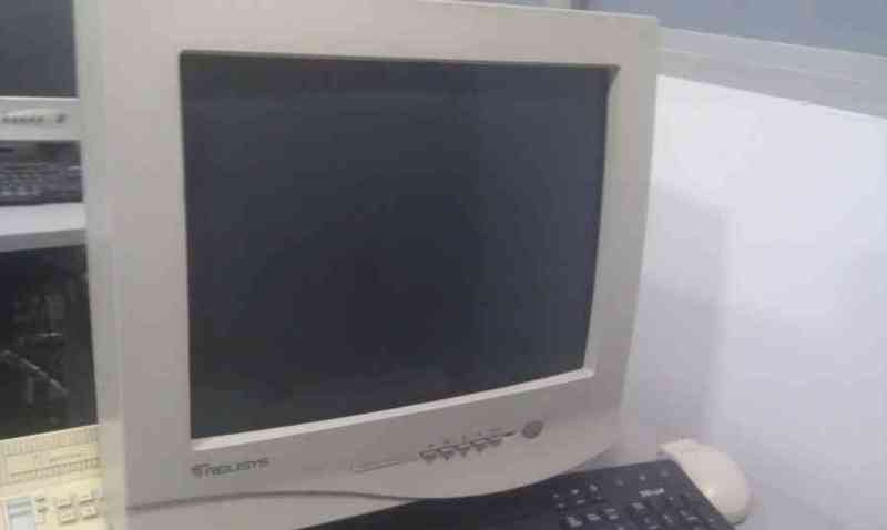 Monitor 17" 