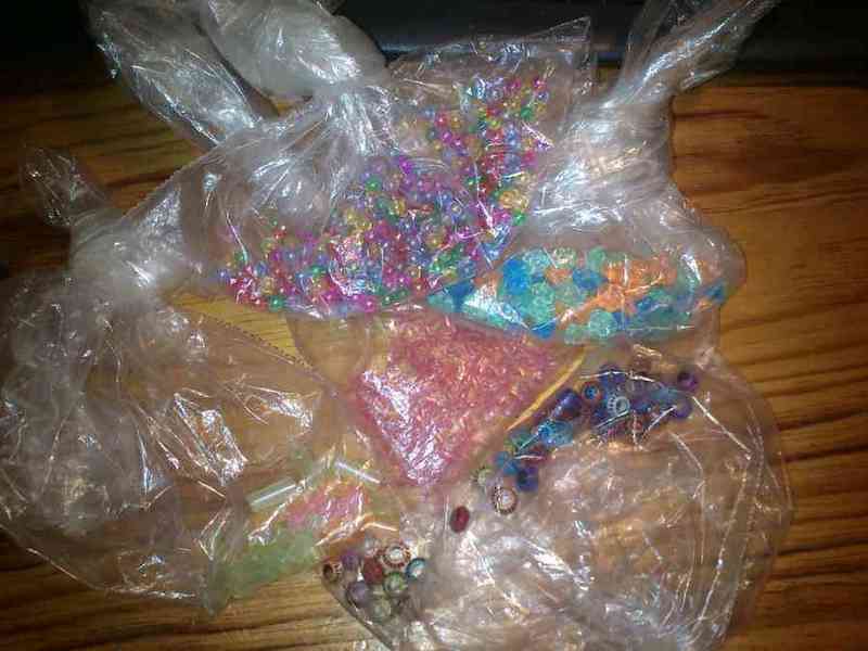"bolitas" para pulseras.