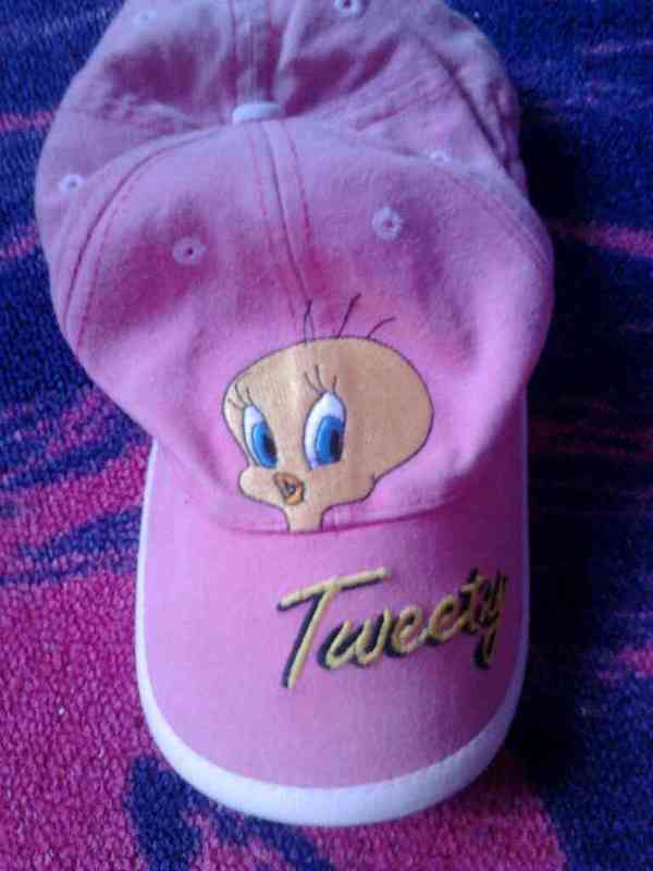 Gorra rosada de piolin