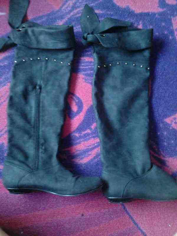 Botas super altas planas