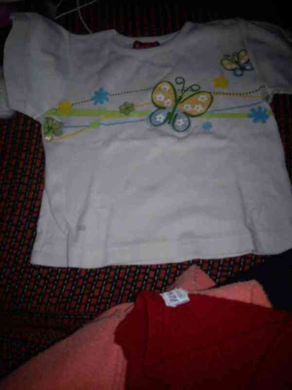 37 camiseta nena