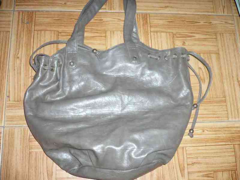 Bolso gris