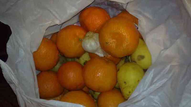 Una bolsa de fruta