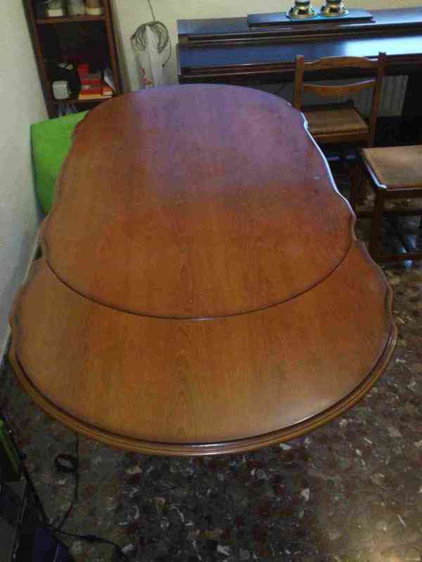Mesa marrón