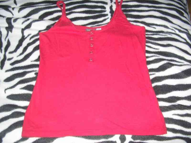 Camiseta tirantes de chica 38-40 (no envío)