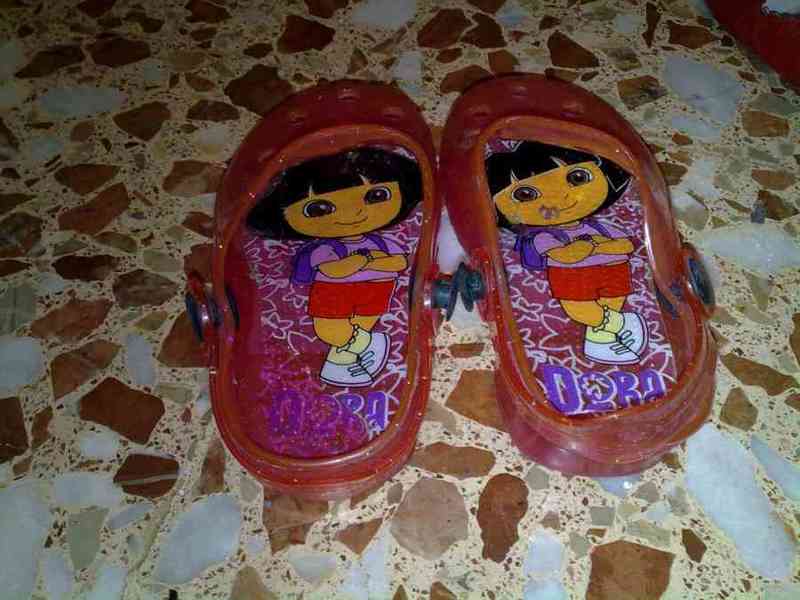 Zapato de verano dora