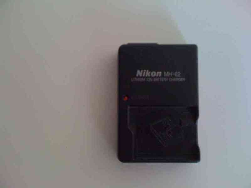 Cargador nikon mh-62
