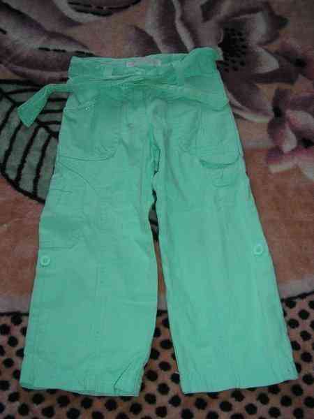 Pantalón verde niña talla 2