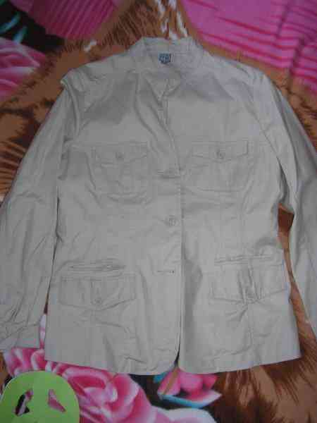 Chaqueta beis talla 40