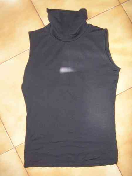 Camiseta negra sin mangas s-m