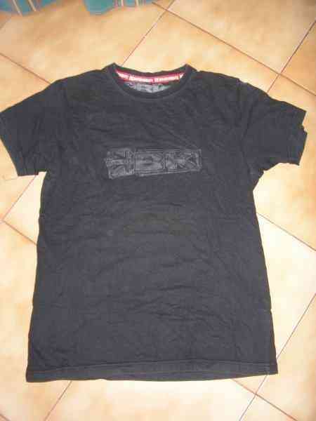 Camiseta negra de chico talla s