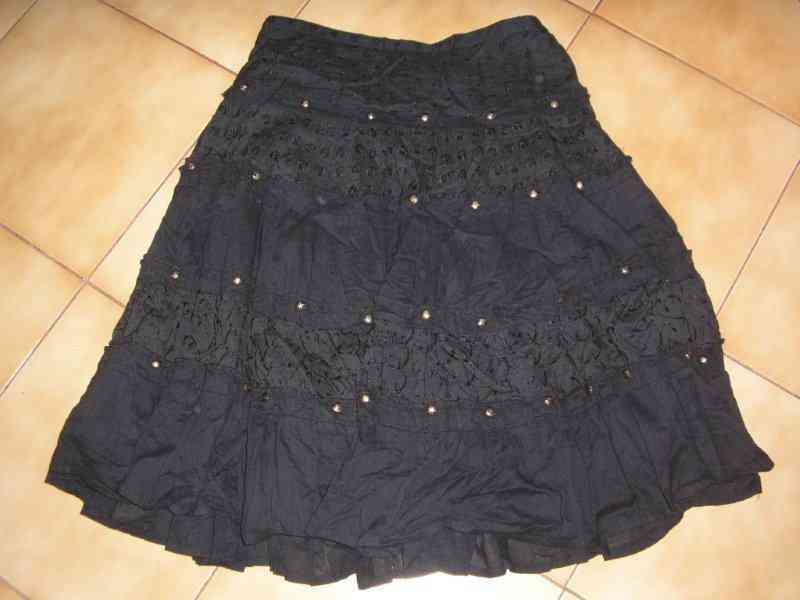 Falda negra 36 (cremallera rota)