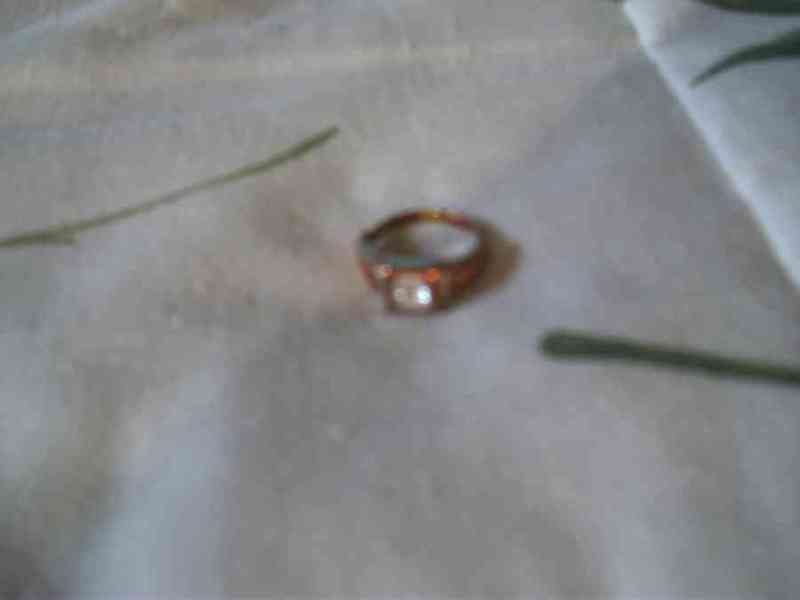 Anillo descolorido