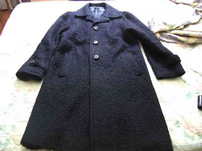 Abrigo negro talla 46