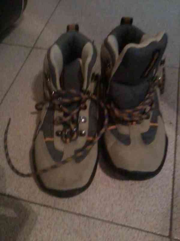 Regalo bambas quechua talle 35