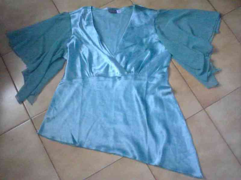 Blusa verde talla 44-46
