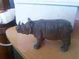 Muñeco rinoceronte