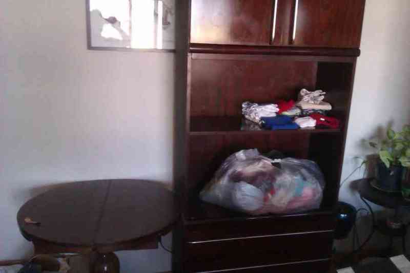 Mueble y mesa de salón