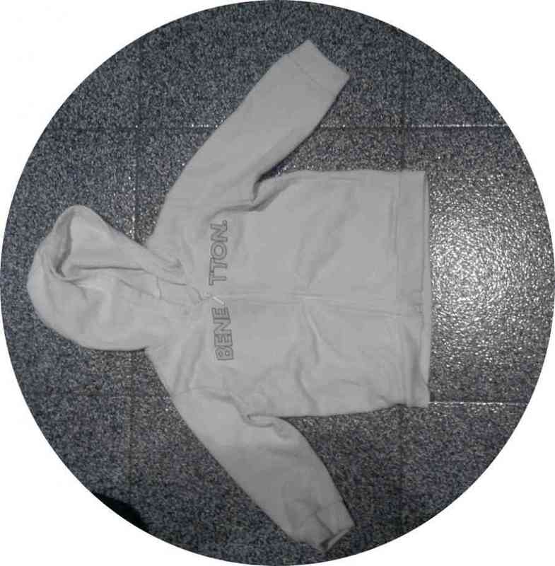 Sudadera benetton blanca  t-9-12 meses