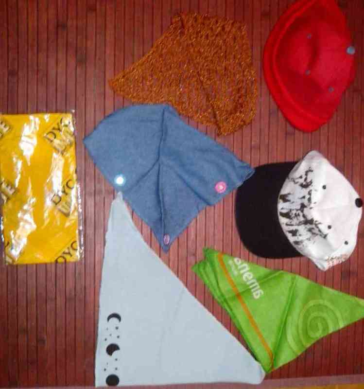 Gorra, pañuelos y gorro!