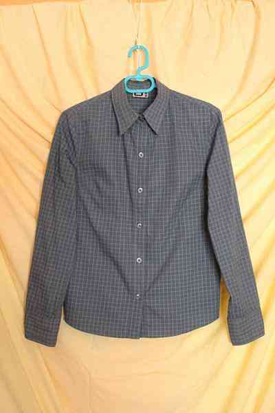 Camisa sport clásica.