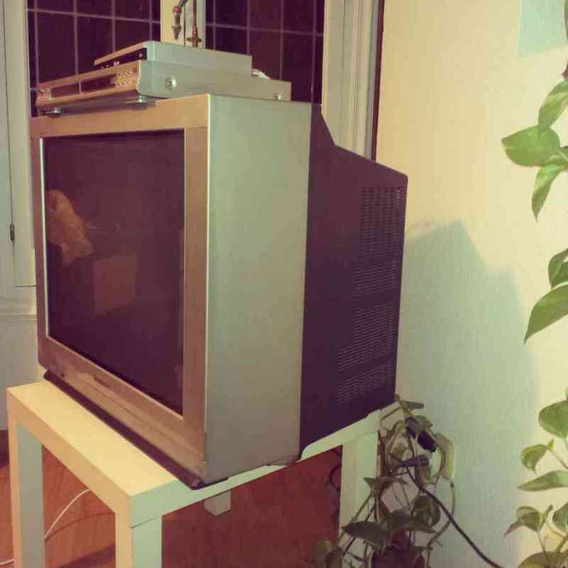 Regalo televisión antigua