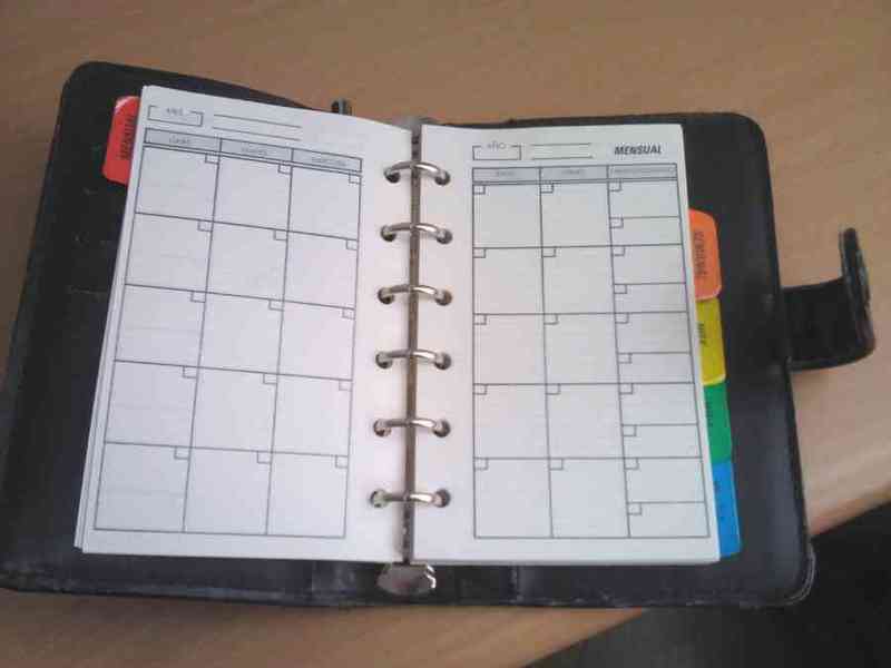 Agenda pequeña de anillas