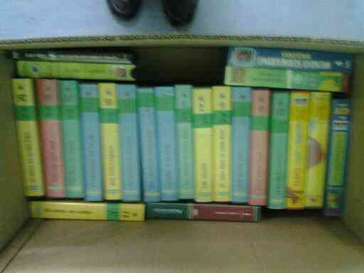 Conjutos de vídeos infatiles y libros