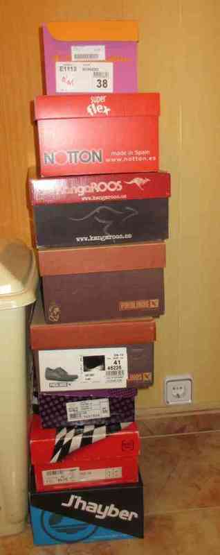 8 cajas de cartón para zapatos