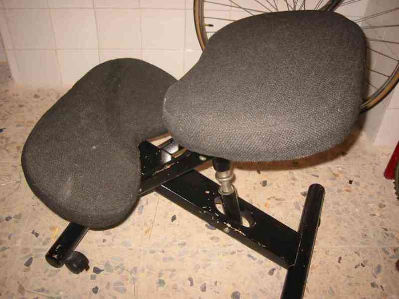 Silla reposa rodillas