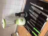 Cuchillos, batidora y picadora 