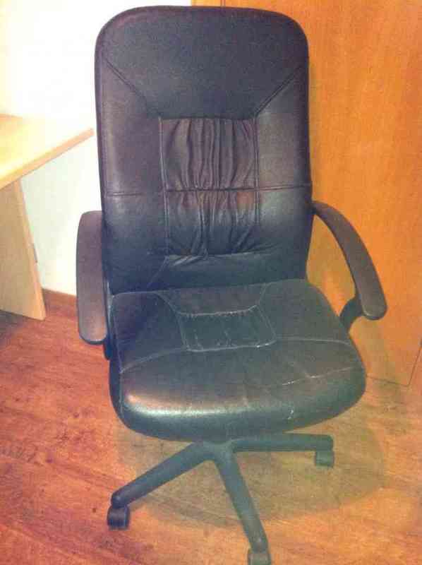 Dos sillas para despacho