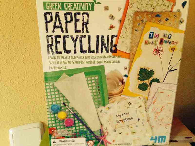 Regalo juego reciclaje de papel