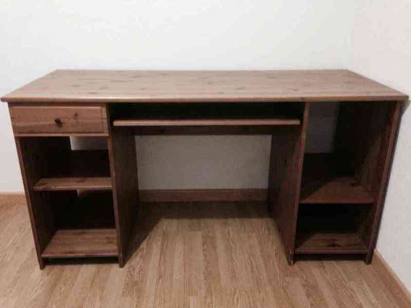 Escritorio de madera