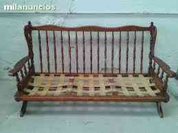 Sofa antiguo de madera