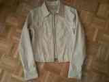 Cazadora color crema talla m